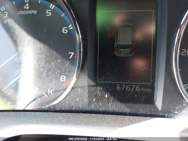 Toyota Rav4 Limited 2018 JTMDFREV4JJ227406 Image 15