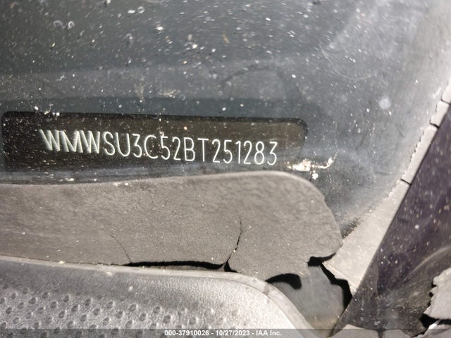 2011 MINI COOPER WMWSU3C52BT251283 Photo 8