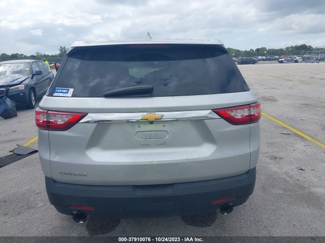 Chevrolet Traverse Ls 2018 1GNERFKWXJJ283607 Image 16