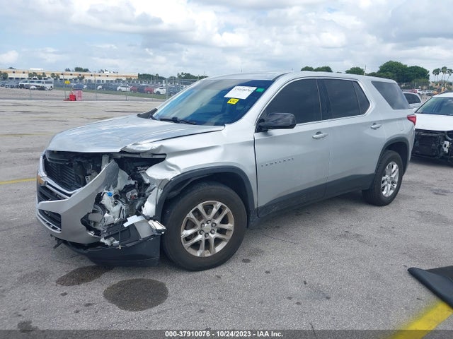 Chevrolet Traverse Ls 2018 1GNERFKWXJJ283607 Image 2