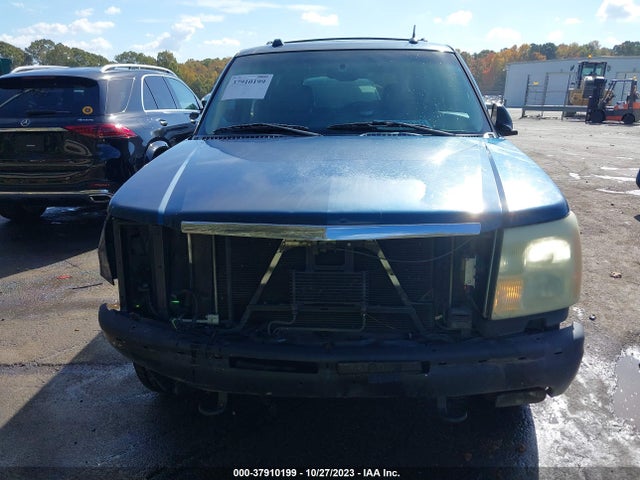 2005 CADILLAC ESCALADE STANDARD VIN: 1GYEC63N55R217323