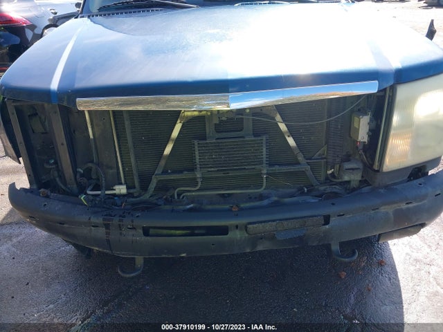2005 CADILLAC ESCALADE STANDARD VIN: 1GYEC63N55R217323