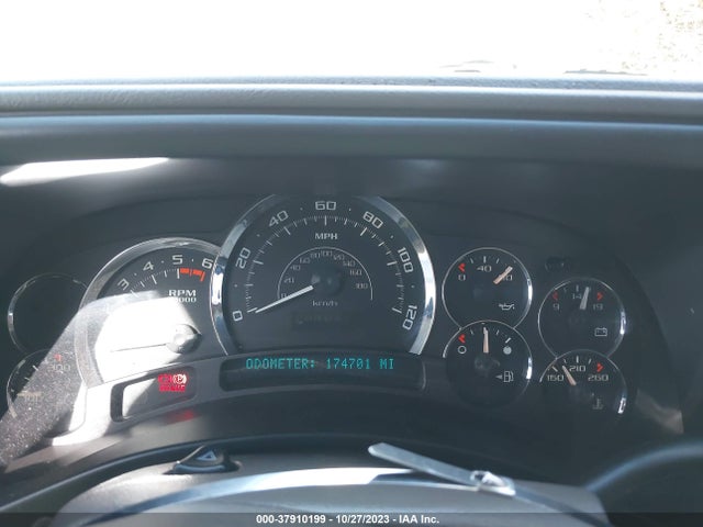 2005 CADILLAC ESCALADE STANDARD VIN: 1GYEC63N55R217323