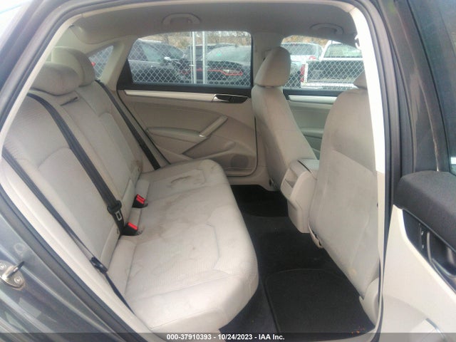 1VWAT7A32HC060513 Volkswagen Passat 1.8t S