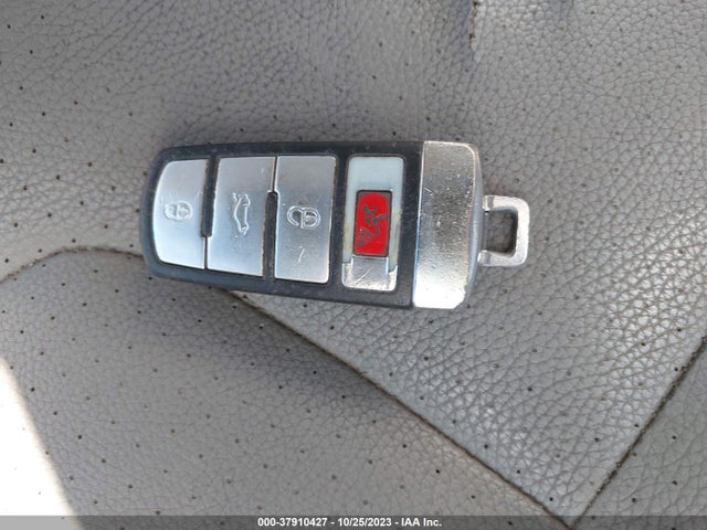 2008 VOLKSWAGEN PASSAT SEDAN WVWJK73C58E066801 Photo 10