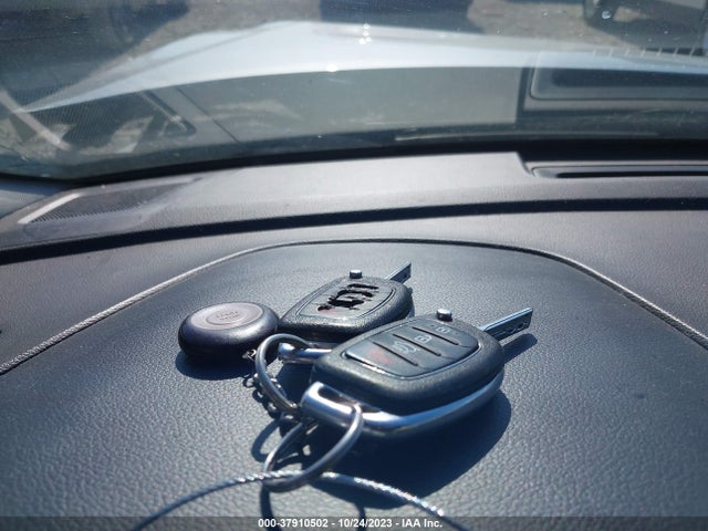 2015 HYUNDAI SONATA SE VIN: 5NPE24AF5FH243163