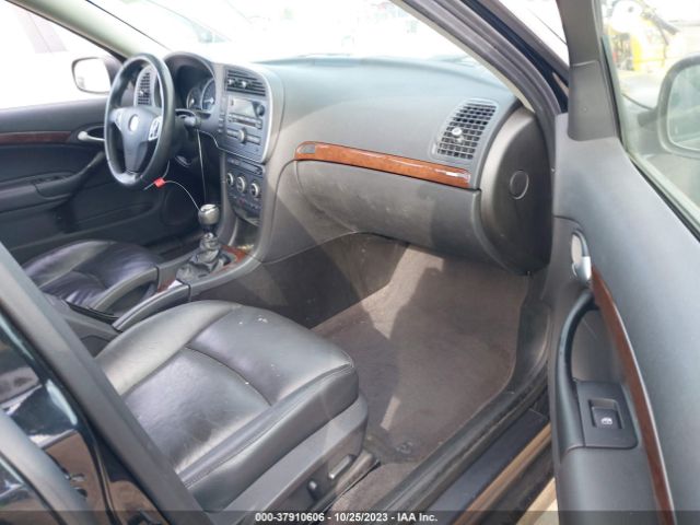 2011 SAAB 9-3 YS3FA4MY0B1302229 Photo 4