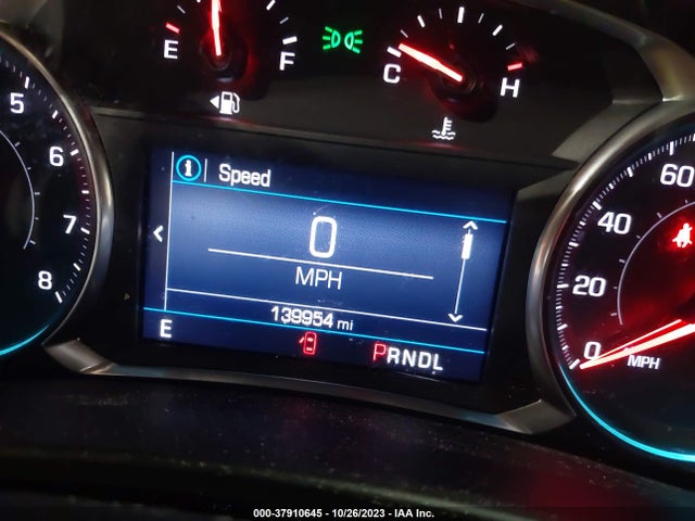 2GNAXUEV1K6175094 Chevrolet EQUINOX LT