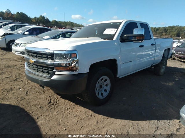 Chevrolet Silverado 1500 Wt 2018 1GCRCNEC7JZ186468 Image 2