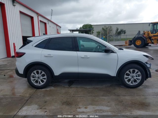 1FMCU0GN8PUA26699 Ford Escape Active