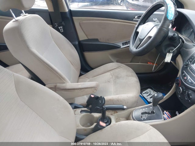 2016 HYUNDAI ACCENT SE VIN: KMHCT4AE0GU130557