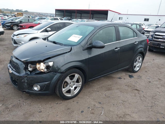 Chevrolet Sonic Ltz Auto 2014 1G1JE5SB7E4178093 Image 2