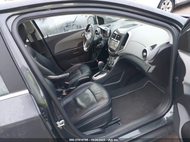Chevrolet Sonic Ltz Auto 2014 1G1JE5SB7E4178093 Image 5