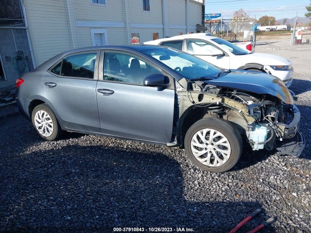 2017 TOYOTA COROLLA LE VIN: 5YFBURHEXHP638453