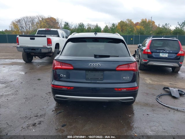 Audi Q5 Premium Plus 2018 WA1BNAFY1J2214329 Image 17
