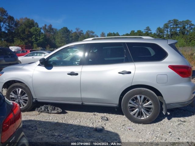 5N1DR2MN7JC665112 Nissan Pathfinder Sv