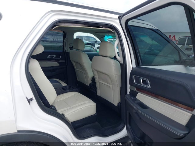 Ford Explorer Platinum 2017 1FM5K8HT6HGB52408 Image 8