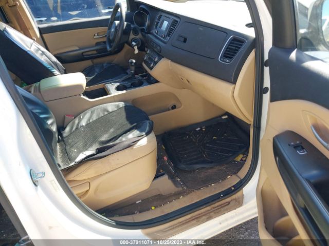 KNDMB5C13F6050622 KIA SEDONA LX