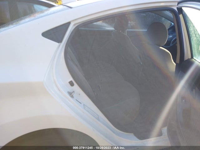 2015 HYUNDAI ELANTRA 5NPDH4AE8FH583120 Photo 7