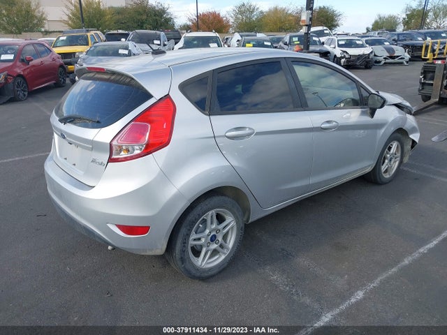 Ford FIESTA SE 2019 3FADP4EJ9KM113697 Image 4