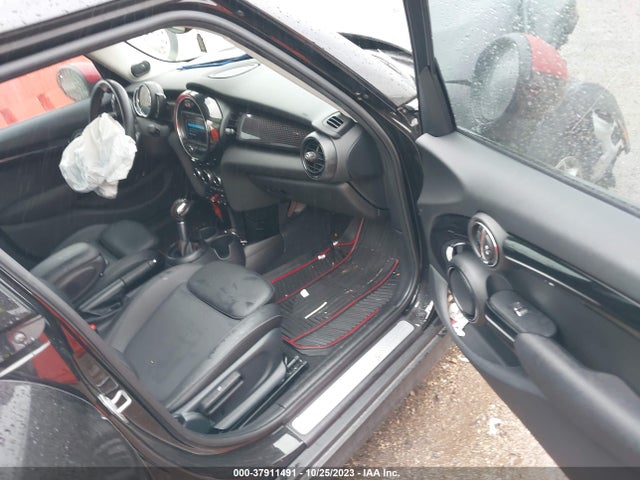2019 MINI HARDTOP WMWXU3C59K2H54582 Photo 4