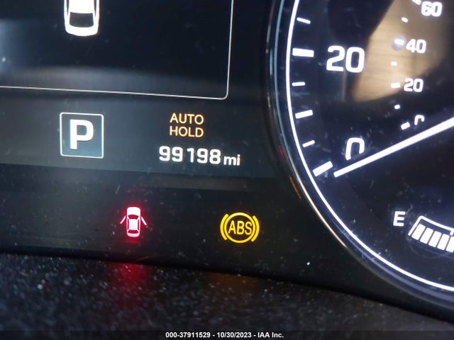 2016 HYUNDAI GENESIS 3.8 VIN: KMHGN4JEXGU144008