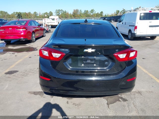Chevrolet CRUZE LT 2019 1G1BE5SMXK7109060 Image 16