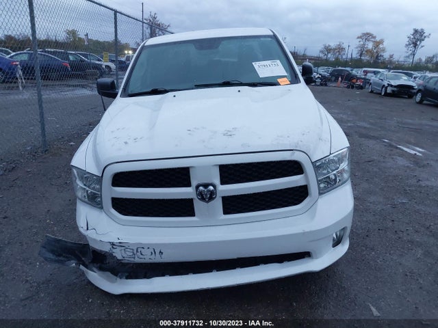 1C6RR7KG3JS293549 RAM 1500 Express