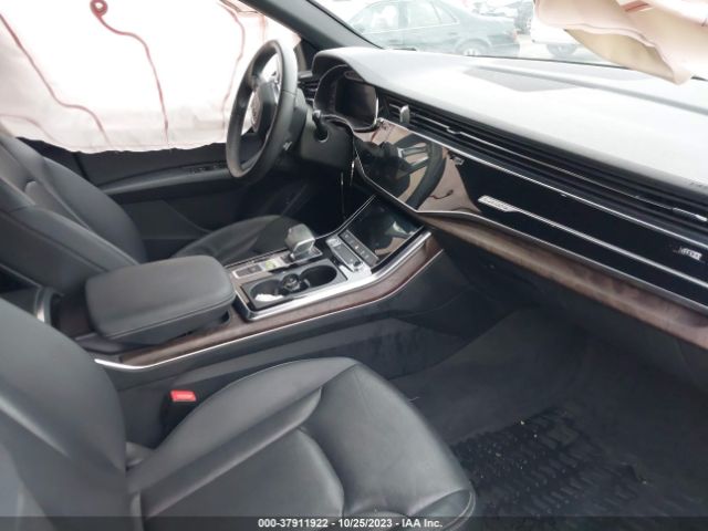 2020 AUDI Q8 WA1EVAF1XLD019370 Photo 4