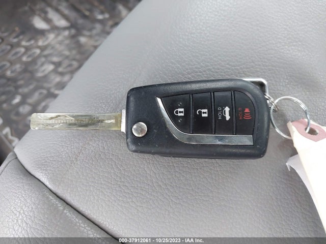 2018 TOYOTA CAMRY LE/SE/XLE/L VIN: 4T1B11HK5JU040503