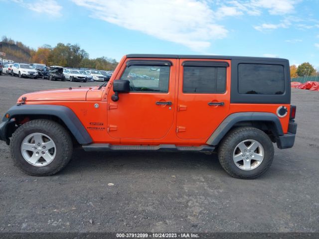 1C4BJWDG5FL630717 Jeep Wrangler Unlimited Sport