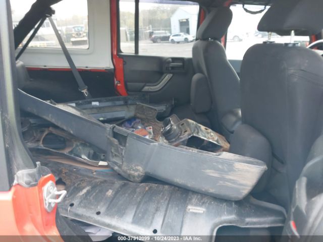 1C4BJWDG5FL630717 Jeep Wrangler Unlimited Sport