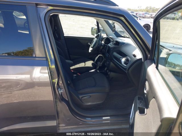 ZACCJABB8JPJ37260 Jeep Renegade Latitude
