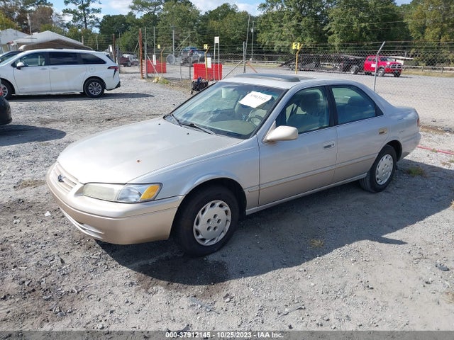 1998 TOYOTA CAMRY 4T1BG22K2WU215584 Photo 1