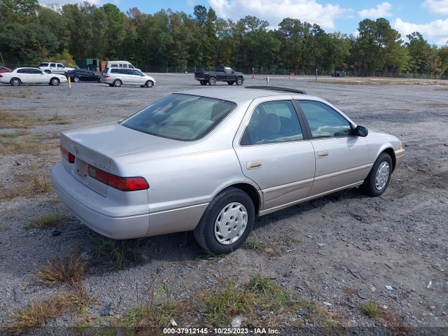 1998 TOYOTA CAMRY 4T1BG22K2WU215584 Photo 3