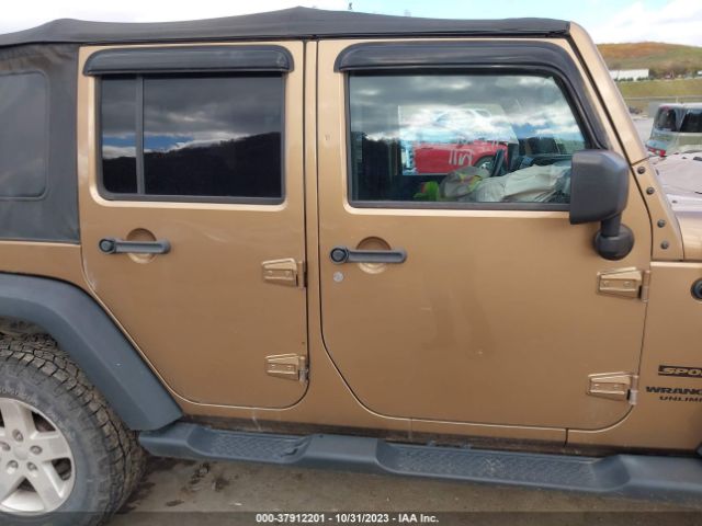 1C4BJWDG5FL713905 Jeep Wrangler Unlimited Sport