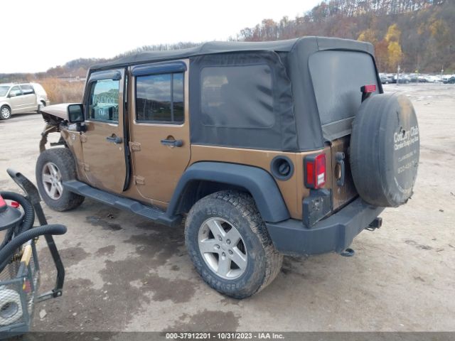 1C4BJWDG5FL713905 Jeep Wrangler Unlimited Sport