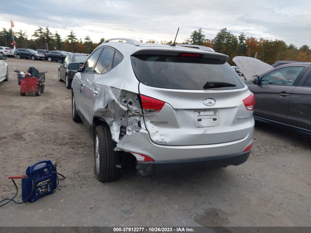 2011 HYUNDAI TUCSON GLS VIN: KM8JU3AC4BU261576