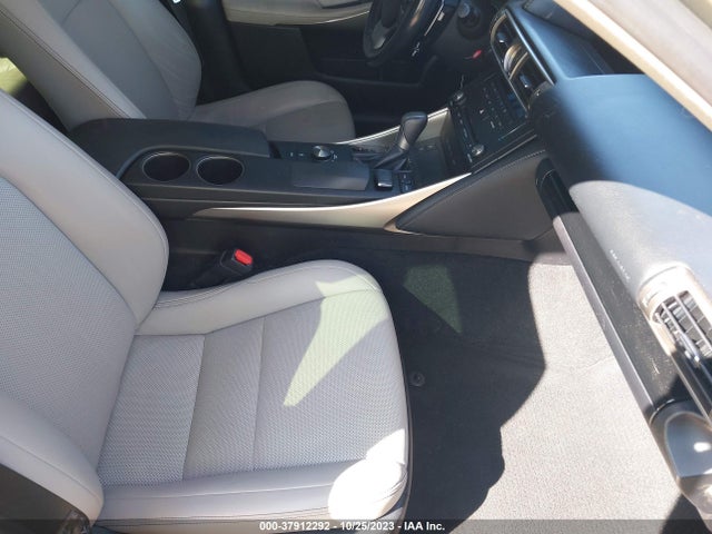 Lexus IS 250 2015 JTHCF1D28F5024568 Image 5