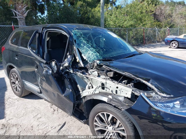 2017 MITSUBISHI OUTLANDER ES VIN: JA4AD2A31HZ061789