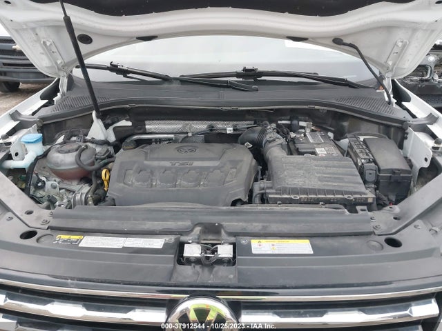 3VV2B7AX6MM005344 Volkswagen Tiguan Se/se R-line Black/sel