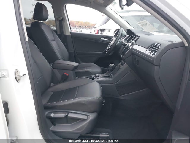 3VV2B7AX6MM005344 Volkswagen Tiguan Se/se R-line Black/sel