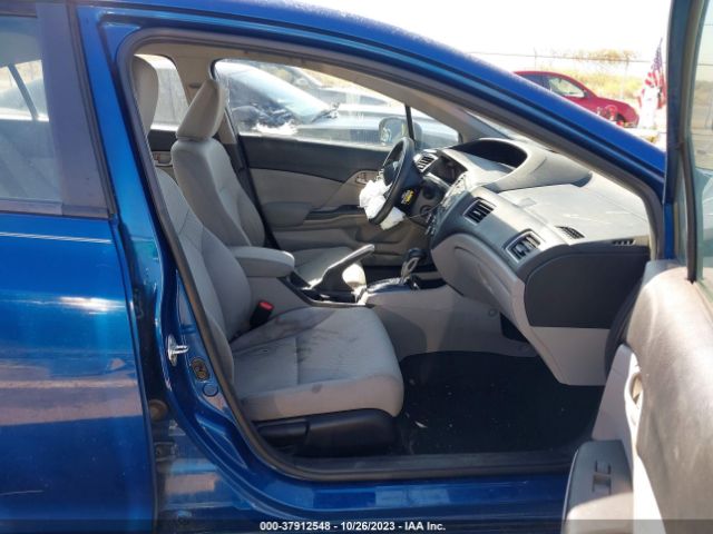 19XFB2F52EE002995 Honda Civic Sedan Lx