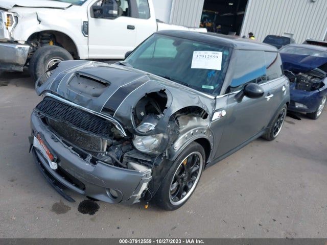 2010 MINI COOPER S WMWMF7C59ATZ70538 Photo 1