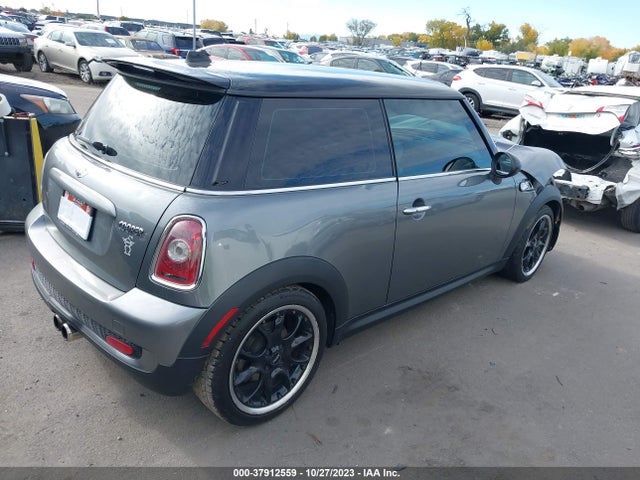 2010 MINI COOPER S WMWMF7C59ATZ70538 Photo 3