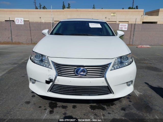 JTHBW1GG3E2046447 Lexus Es 300h Hybrid