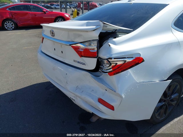 JTHBW1GG3E2046447 Lexus Es 300h Hybrid