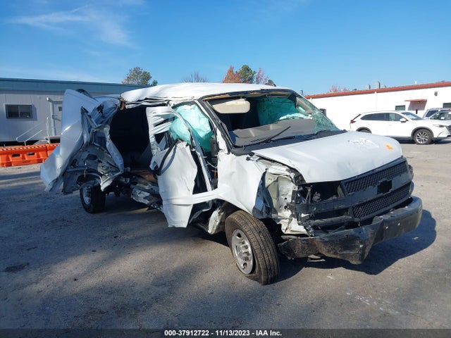 Chevrolet EXPRESS CARGO VAN 2020 1GCZGHFG0L1212661 Image 1