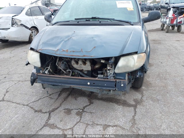 2006 CHRYSLER TOWN & COUNTRY SWB VIN: 1A4GP45R66B740040