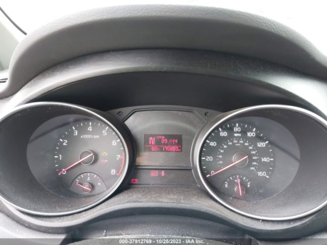 KNDMB5C19F6022372 KIA SEDONA LX